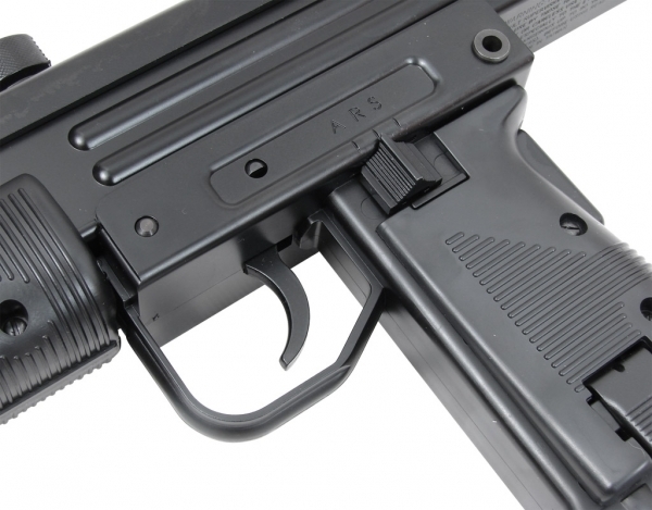 Пистолет-пулемет пневматический UZM, к.4,5мм